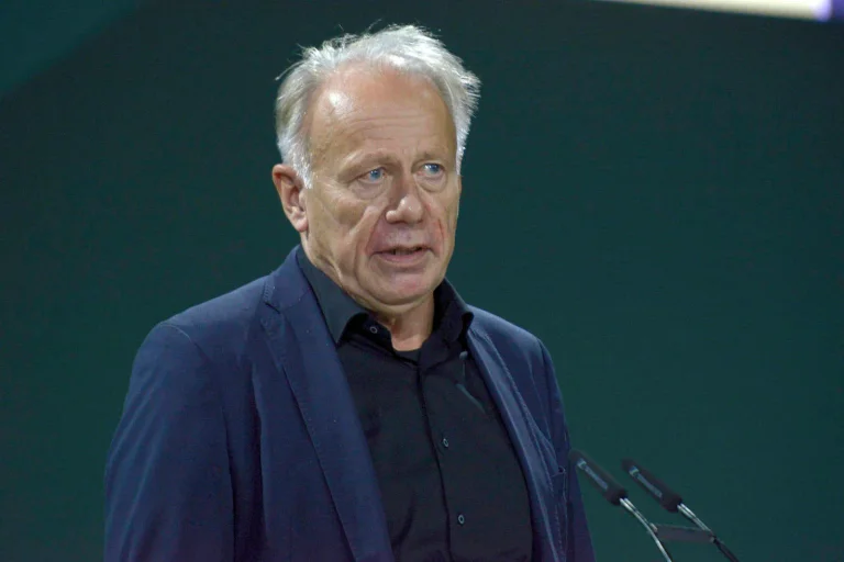 Vorschaubild: Ex-Grünen-Politiker vergleicht Bauern mit Bürgergeldempfängern