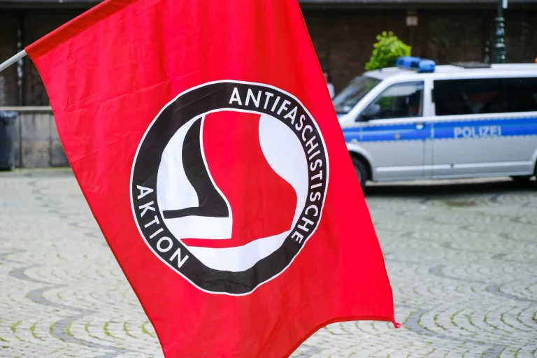Vorschaubild: Wohnhaus von AfD-Abgeordnetem Ziel von Antifa-Demonstration