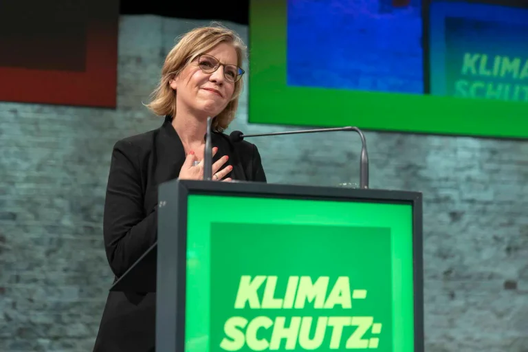 Vorschaubild: Umweltministerin Gewessler unter Druck: Millionen für Umwelt-NGOs im Fokus