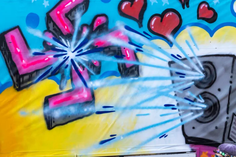 Vorschaubild: „Nazis erschießen“: Kontroverse um linke Gewaltphantasien in neuem Rap-Song