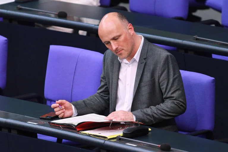 Vorschaubild: Staat fördert kirchliche Organisationen seit drei Jahren mit Millionenbeträgen