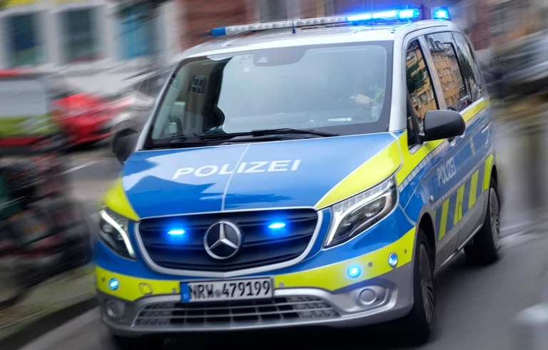 Vorschaubild: Siegen: Frau greift Fahrgäste in Linienbus an – Drei lebensgefährlich verletzt