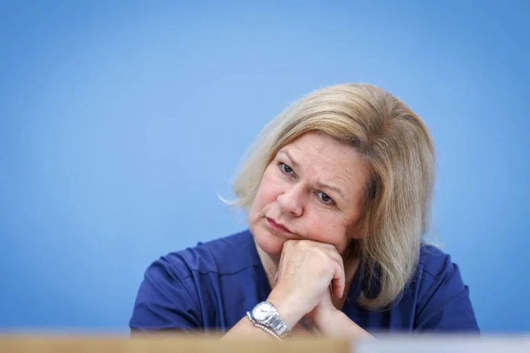 Vorschaubild: Innenministerin Faeser stolpert weiter durch ihre Amtszeit – Wann kommt der Rücktritt?