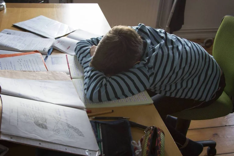 Vorschaubild: Alarmierende Studie: Jeder zweite Schüler erschöpft und ausgebrannt