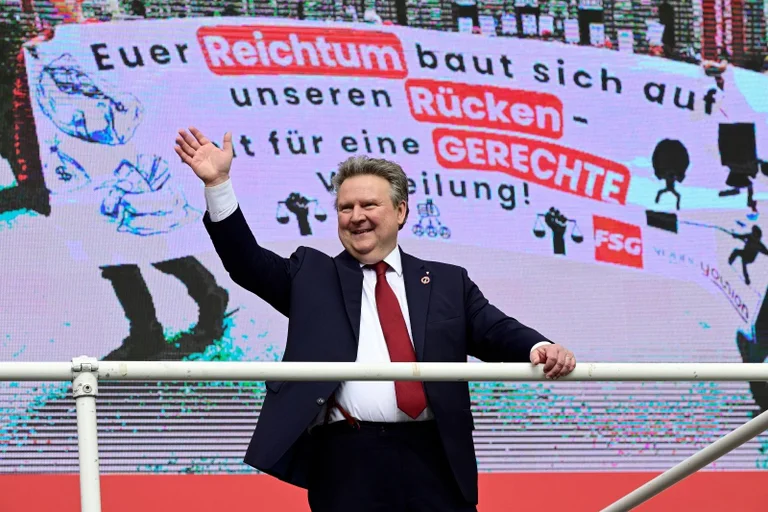 Vorschaubild: Wien: Bürgermeister Ludwig bevorzugt Asylbewerber? FPÖ fordert Misstrauensantrag