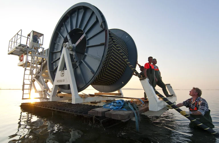 Vorschaubild: Druck auf EU: USA wollen chinesische Unterseekabel-Anbieter isolieren