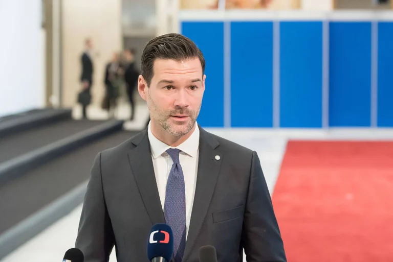 Vorschaubild: Rückkehrprämie: Schweden zahlt Migranten 30.700 Euro für Heimreise