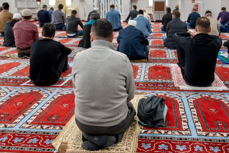 Vorschaubild: Freie Sachsen kündigen Widerstand gegen Moschee und Islamschule in Zittau an