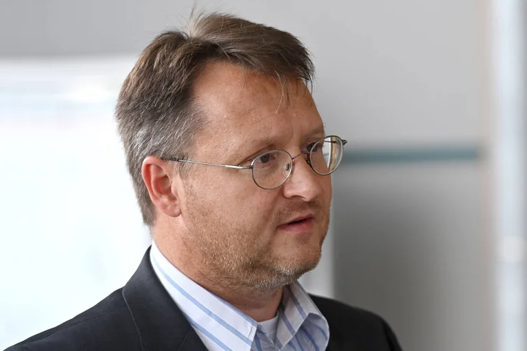 Vorschaubild: Sonneberg: Zahl der Abschiebungen unter AfD-Landrat stark gestiegen