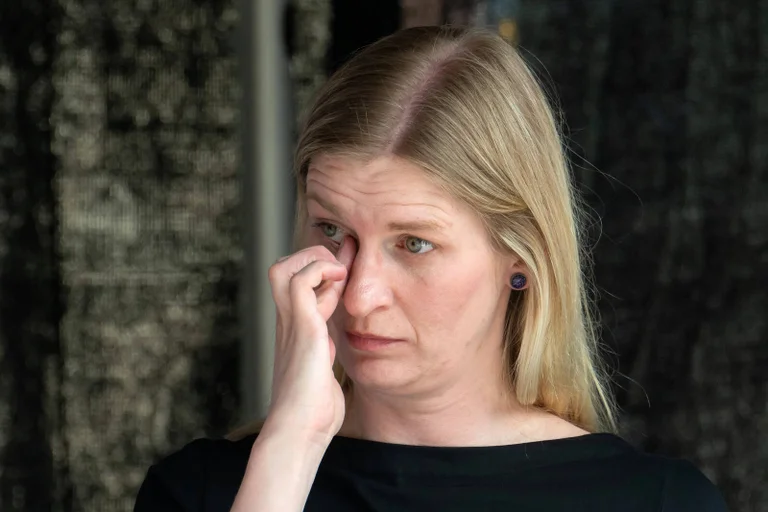 Vorschaubild: Nach AfD-Wahlsieg in Thüringen: Grüne Spitzenkandidatin bricht in Tränen aus