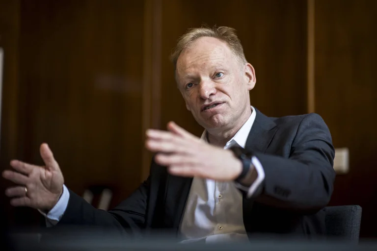 Vorschaubild: Ifo-Präsident Fuest: Wirtschaft könnte nach AfD-Erfolg Thüringen und Sachsen meiden