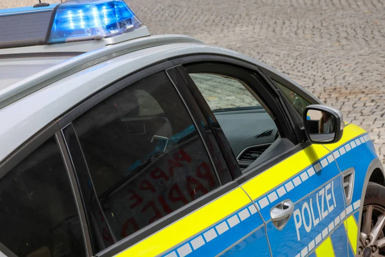 Vorschaubild: Massenschlägerei bei Hochzeit: Afghanische Gäste attackieren Polizei