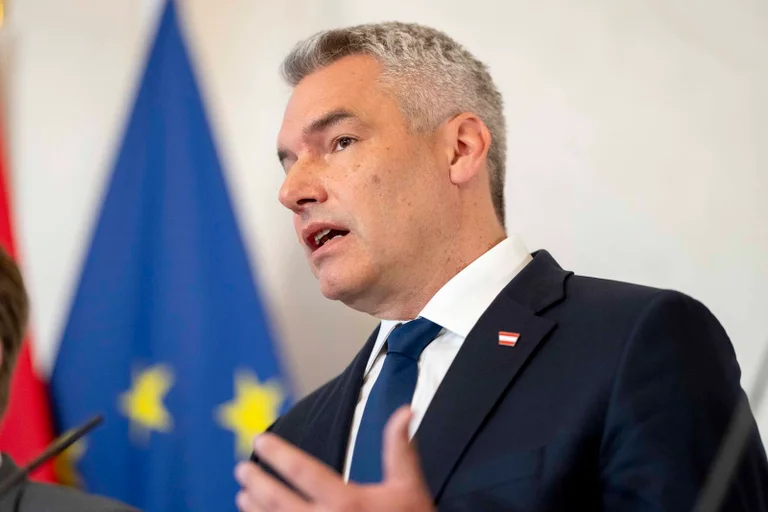 Vorschaubild: Österreich plant Abschiebungen nach Afghanistan: Zusammenarbeit mit Deutschland