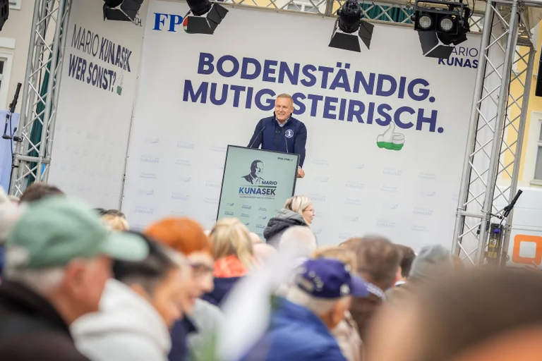 Vorschaubild: Steiermark-Wahl 2024: FPÖ knapp vor ÖVP und SPÖ im Rennen