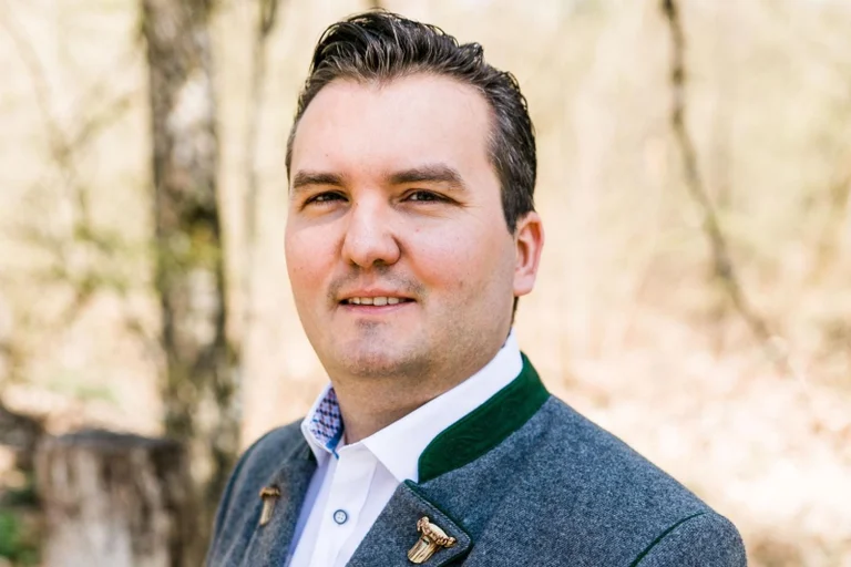 Vorschaubild: AfD-Politiker Udo Stein: „Der Wolf muss auf den Schwarzwald beschränkt werden“