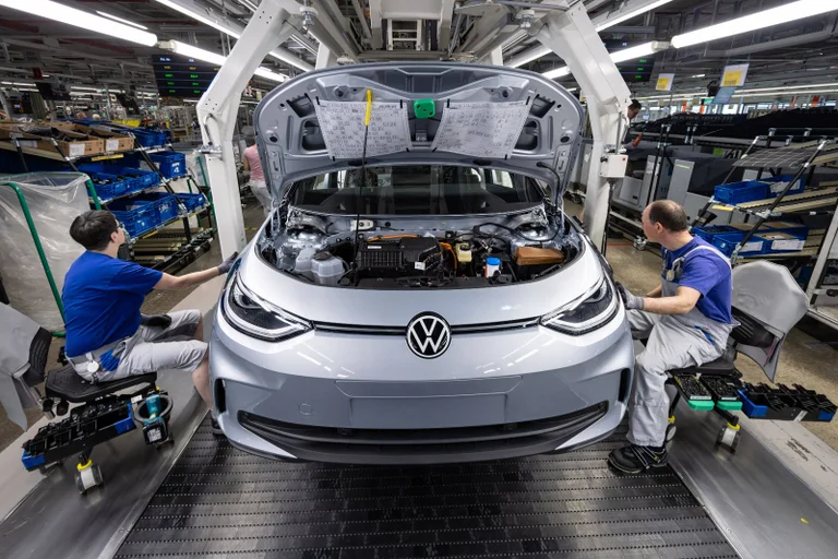 Vorschaubild: Doch kein grünes Jobwunder: VW baut günstiges Elektroauto nicht in Deutschland