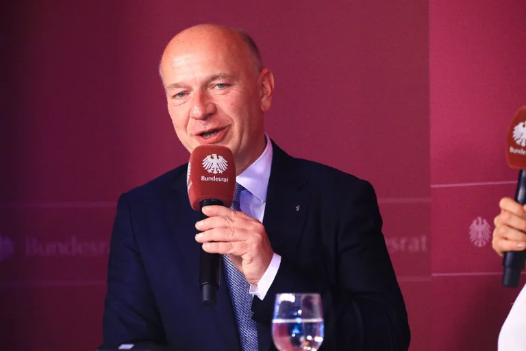 Vorschaubild: Berliner Senat plant weitere Unterkünfte für über 20.000 Migranten