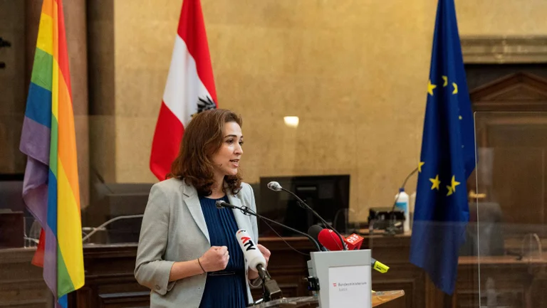 Vorschaubild: FPÖ-Anfragen decken enorme Ausgaben für LGBTQ-Propaganda durch Ministerien auf