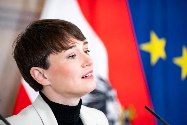 Vorschaubild: „Dieser ******“: Grünen-Politikerin Maurer wettert in Video gegen Trump