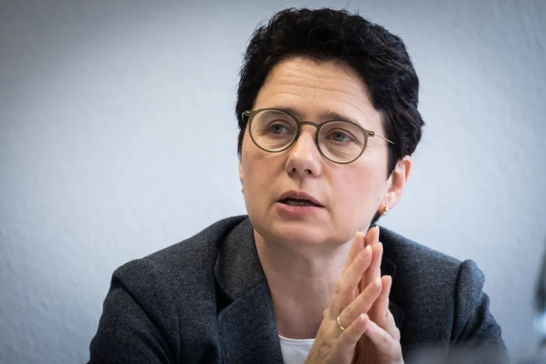 Vorschaubild: CDU-Justizministerin Gentes mahnt: „Unser Asylrecht ist nicht human“