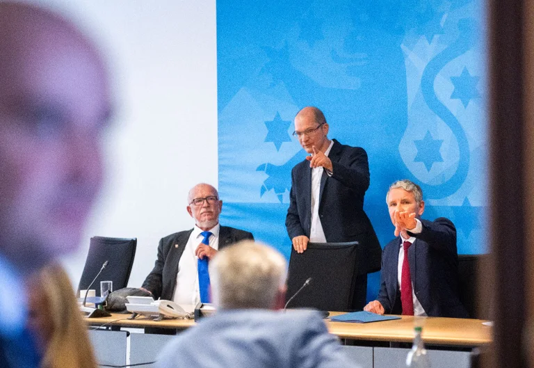 Vorschaubild: Keine Ermittlungen: AfD-Vorwürfe gegen Thüringer Verfassungsrichter abgewiesen