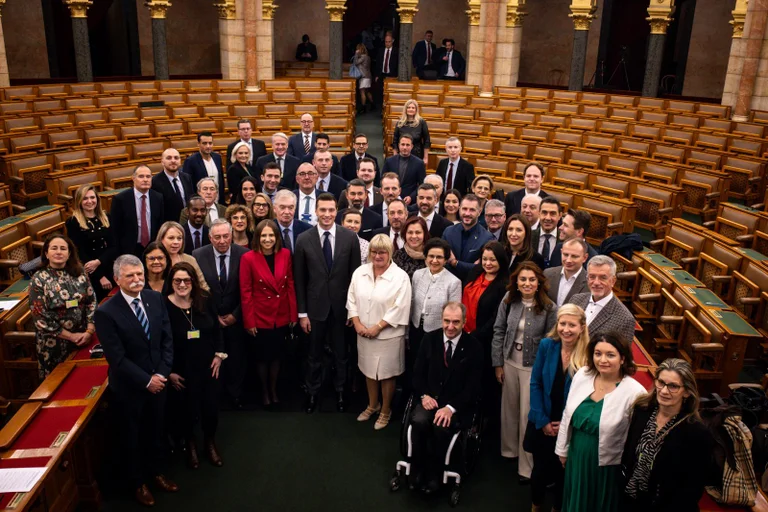 Vorschaubild: Budapester Erklärung: Patrioten für Europa fordern strengere EU-Migrationspolitik