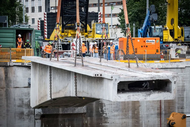 Vorschaubild: Exklusiv: 74 Prozent in Baden-Württemberg sehen hohen Investitionsbedarf bei Brücken