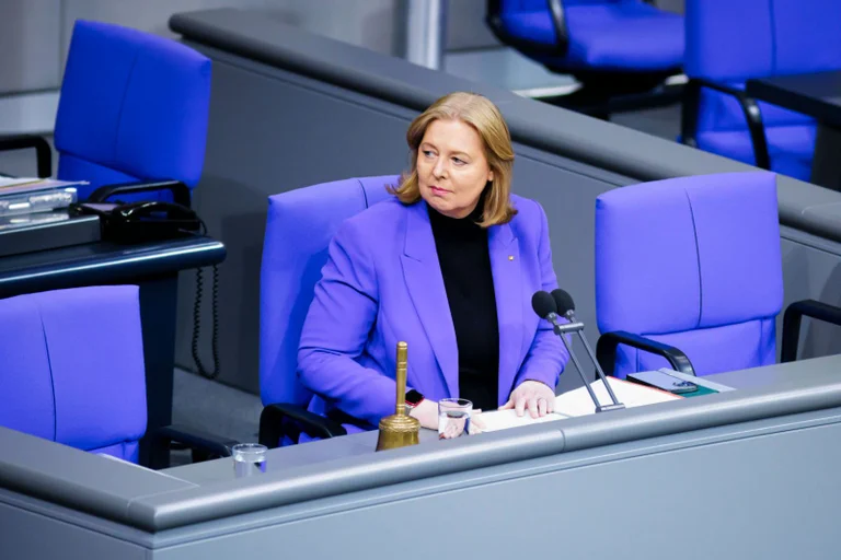 Vorschaubild: Exklusiv: Etablierte Parteien planen Berufsverbot für AfD-Mitarbeiter im Bundestag vor der Wahl