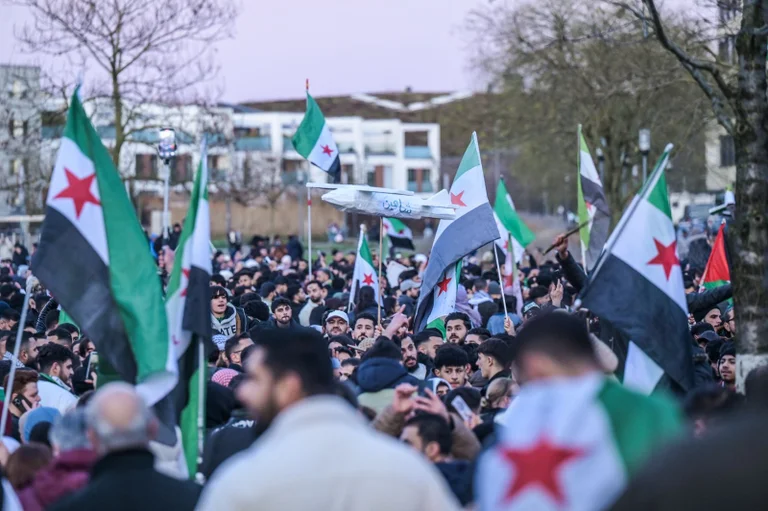 Vorschaubild: Nach dem Sturz Assads: Forderungen nach Stopp der Asylverfahren für Syrer werden lauter