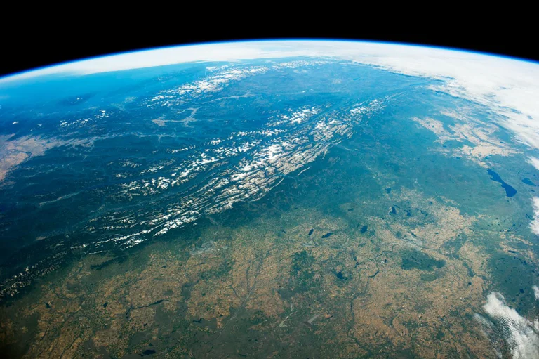 Vorschaubild: NASA aufmerksam: Gefährlicher Asteroid 2024YR4 entdeckt