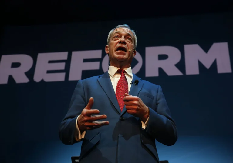 Vorschaubild: Umfrage: Farage-Partei Reform knapp hinter Labour