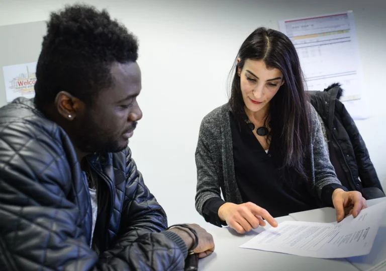 Vorschaubild: Bundesrat plant schnelleren Arbeitsmarktzugang für Asylbewerber