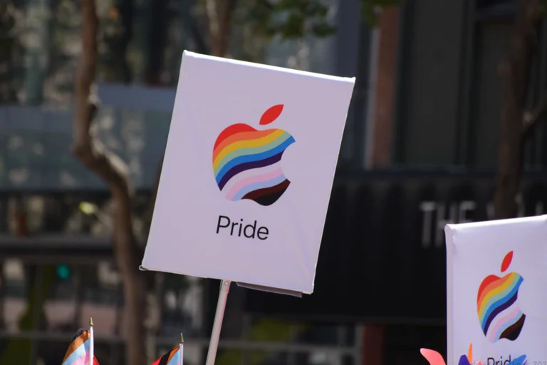 Vorschaubild: Diversität, Gleichberechtigung, Inklusion: Diese Konzerne wollen weiterhin woke bleiben