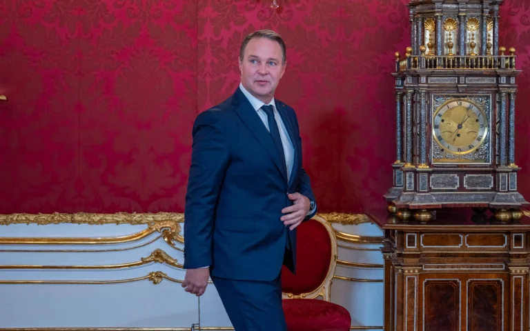 Vorschaubild: Kommt doch noch die Austro-Ampel? SPÖ und NEOS wieder bereit für Verhandlungen