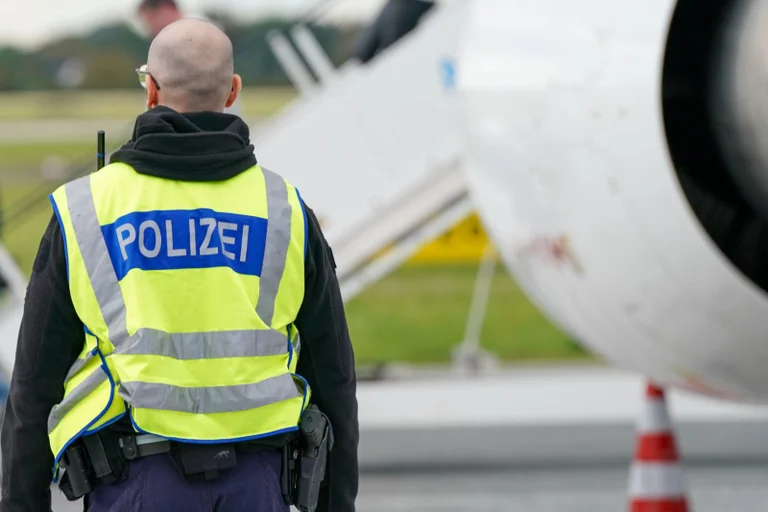 Vorschaubild: Deutschland: Mehr als 33.000 gescheiterte Abschiebungen im Jahr 2024