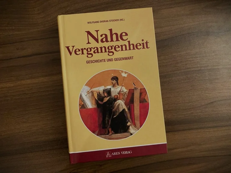 Vorschaubild: Vergangene Debatten, aktuelle Relevanz – der Sammelband „Nahe Vergangenheit“