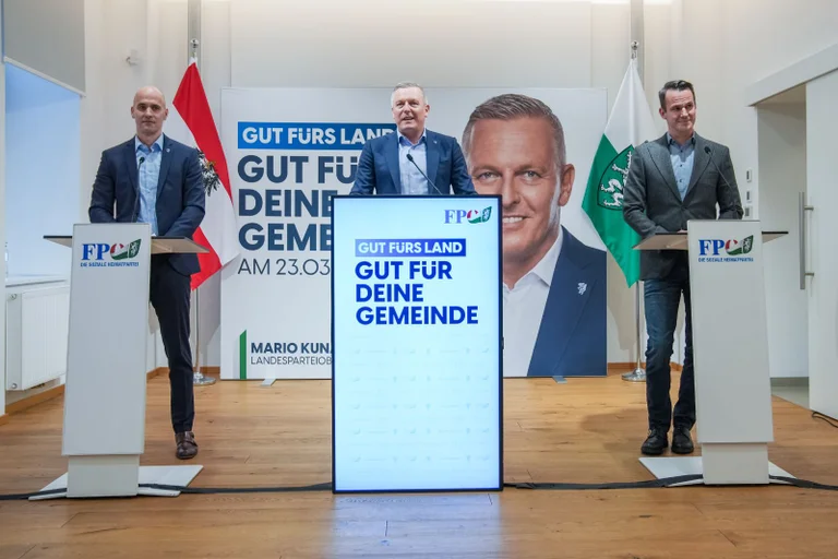 Vorschaubild: Steiermark: FPÖ stellt Rekordzahl an Kandidaten für Gemeinderatswahlen auf