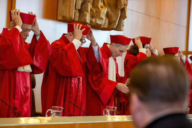 Vorschaubild: Ex-Verfassungsrichter hält Teile der Grundgesetzänderung für „Staatsstreich“