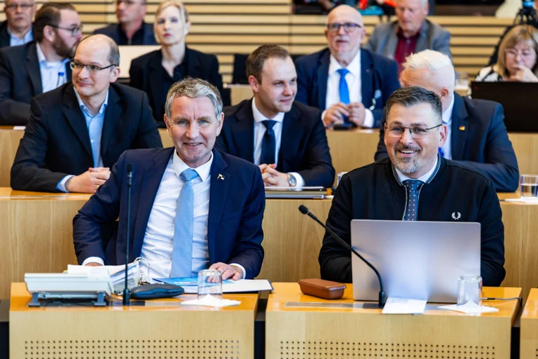 Vorschaubild: Thüringen: Regierung will AfD-Sperrminorität bei Richterwahl umgehen