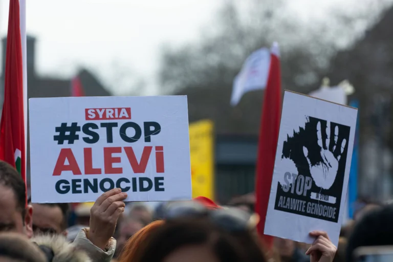 Vorschaubild: Neue Gewalt in Syrien erschwert Rückführungen aus Europa