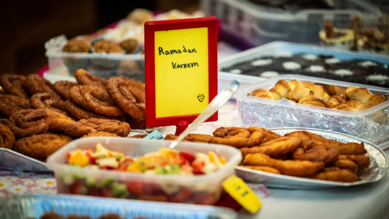 Vorschaubild: Exklusiv: Hamburger Schule liefert skurrile Erklärung für fehlende christliche Feiertage