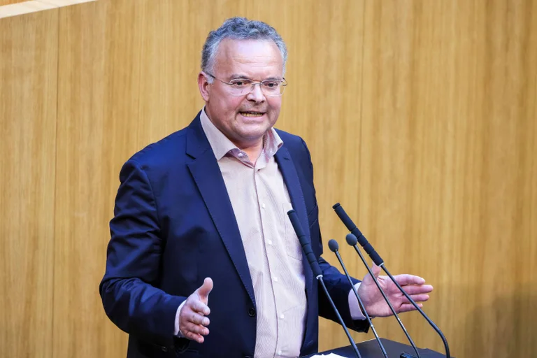 Vorschaubild: Wegen Folgen von Covid-19: FPÖ-Hauser fordert EU-Klage gegen China