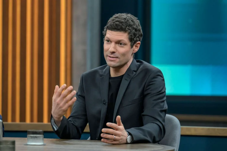 Vorschaubild: SZ-Journalist behauptet: „AfD beschäftigt rechte Schlägertrupps“