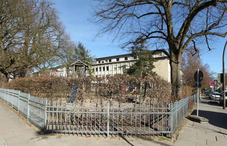 Vorschaubild: Fast 500 Polizeieinsätze in Hamburgs Asylheimen seit Jahresbeginn