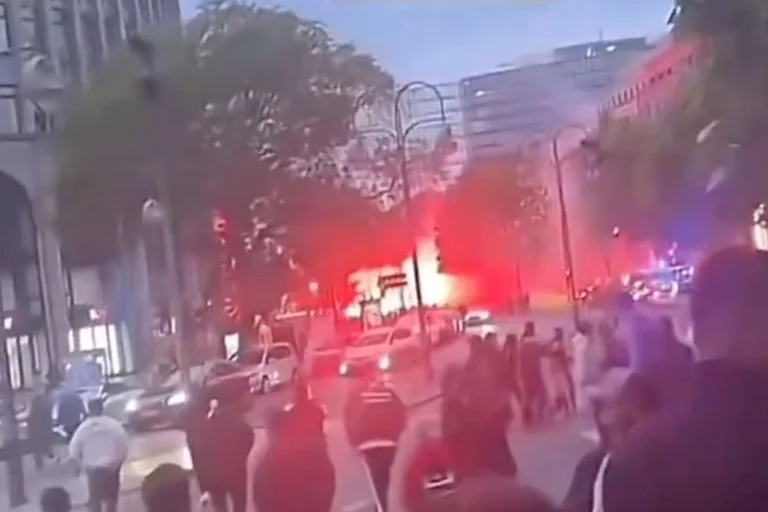 Vorschaubild: Türkische Fußballfans eskalierten in Berlin – Polizei massiv attackiert