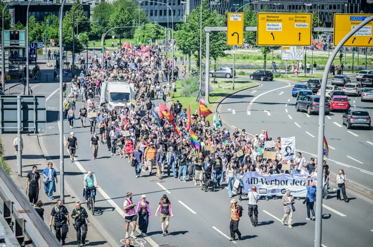 Vorschaubild: Trotz bundesweitem Aufruf kaum Zulauf bei Anti-AfD-Demos