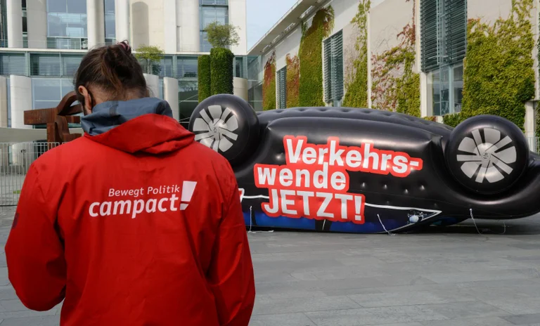 Vorschaubild: Campact staatlich gefördert? Gericht sieht „wahre Tatsachenbehauptung“