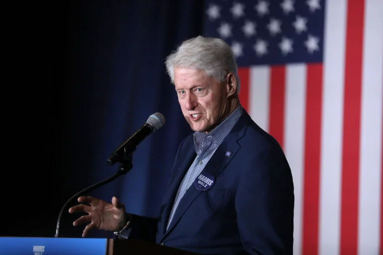 Vorschaubild: Ex-Präsident Clinton: Netanjahu will Krieg, um ewig im Amt zu bleiben