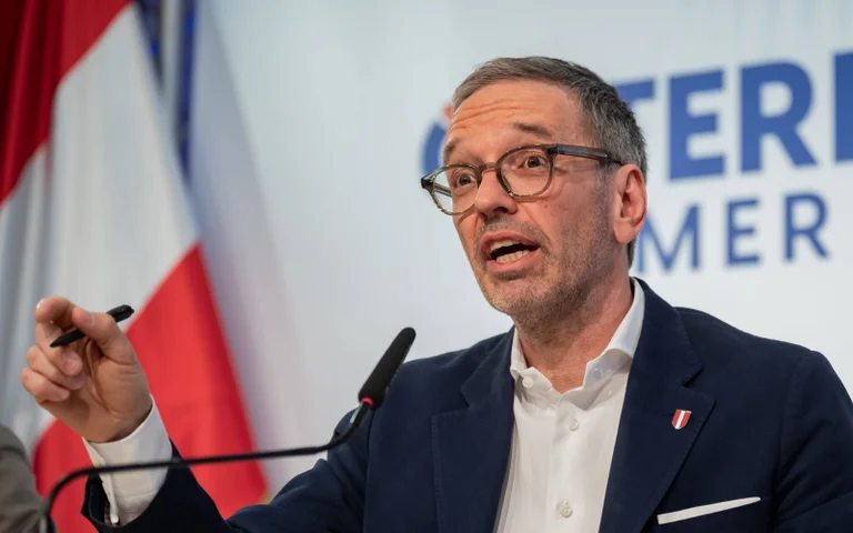 Vorschaubild: 1,60 pro Stunde für Asylwerber: SPÖ Burgenland setzt altes FPÖ-Modell um