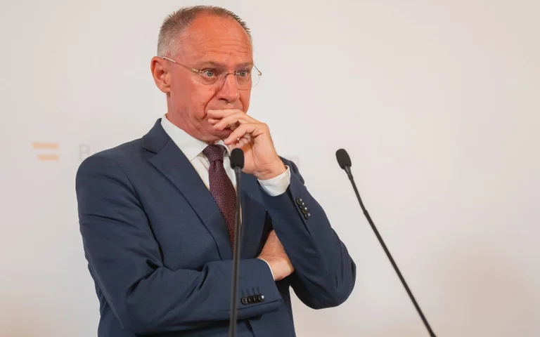 Vorschaubild: Sozialbetrug in Österreich: 72 Prozent der Tatverdächtigen sind Ausländer